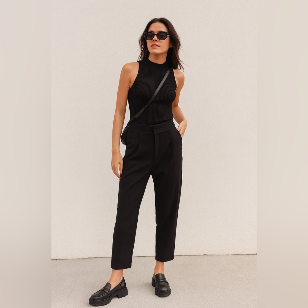 Ardistia New York Couture Cropped Pants‎ Sz. M

GUC
Tags: trendy